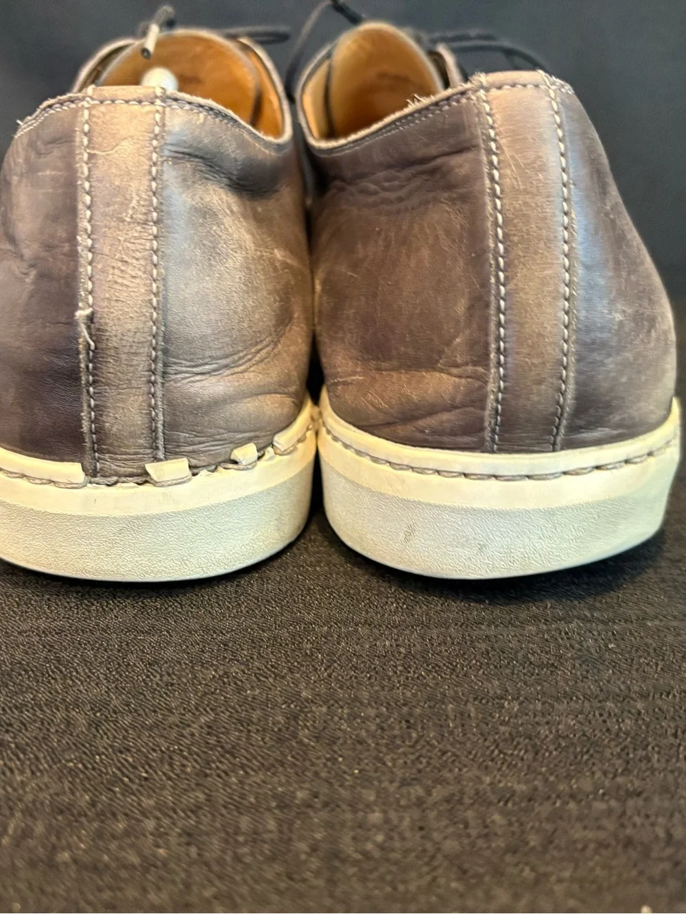 Magnanni Warwick Leather Oxford Low Top Sneakers Vibram 13M Little Damage Back